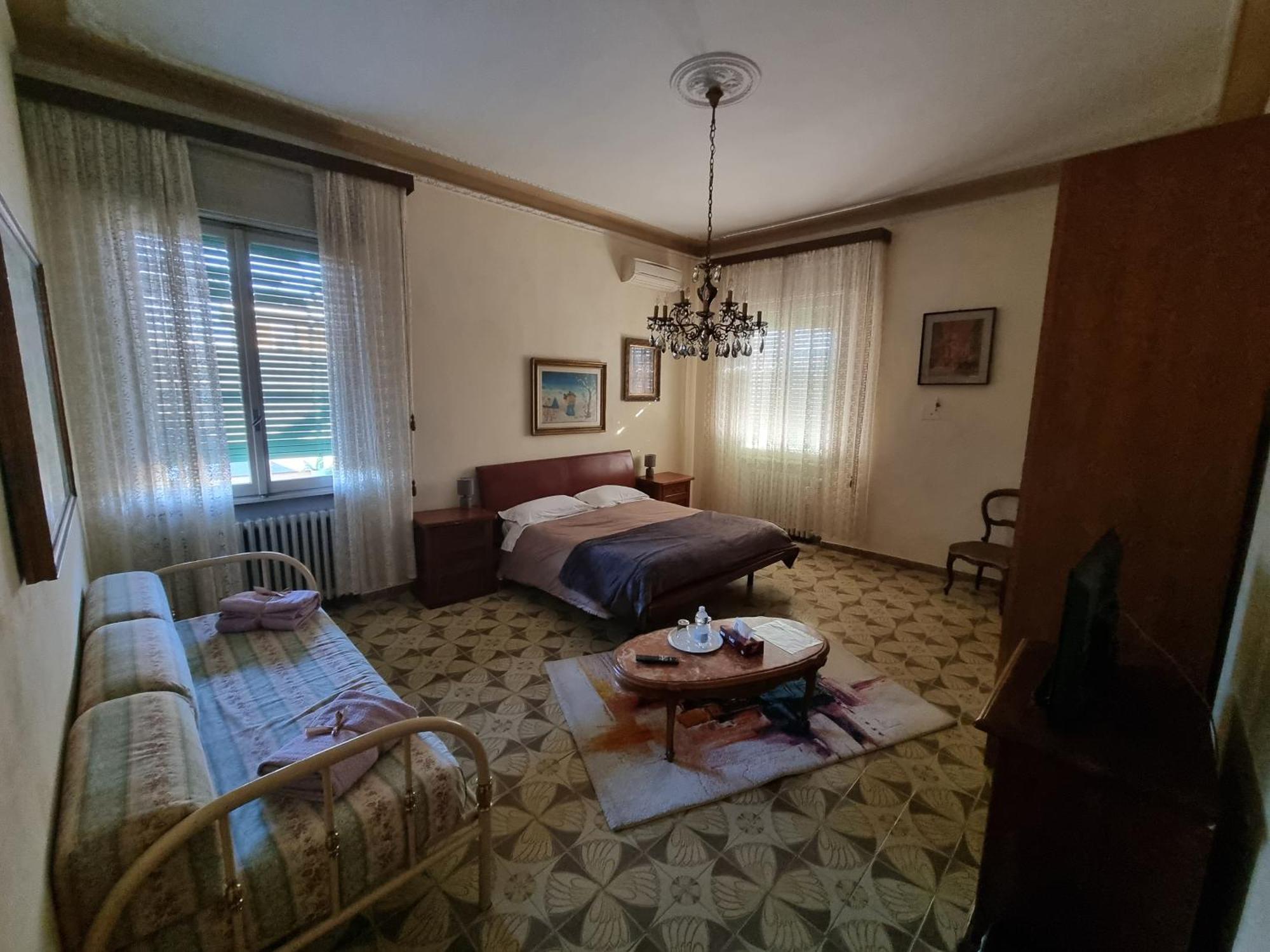 Viaemilia Bed & Breakfast Modena Exterior photo
