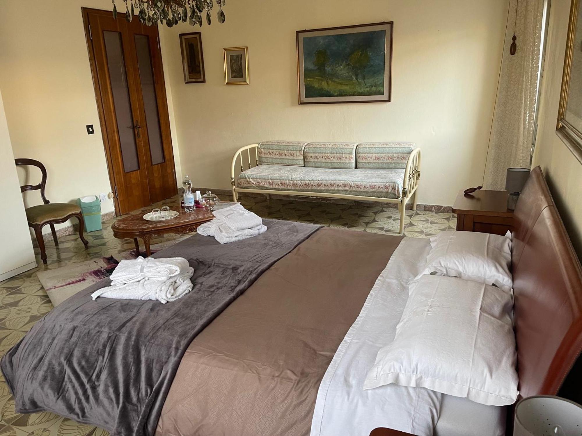 Viaemilia Bed & Breakfast Modena Exterior photo